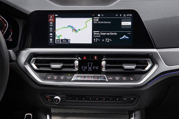 La septième génération de la BMW Série 3 Berline adopte une silhouette sportive