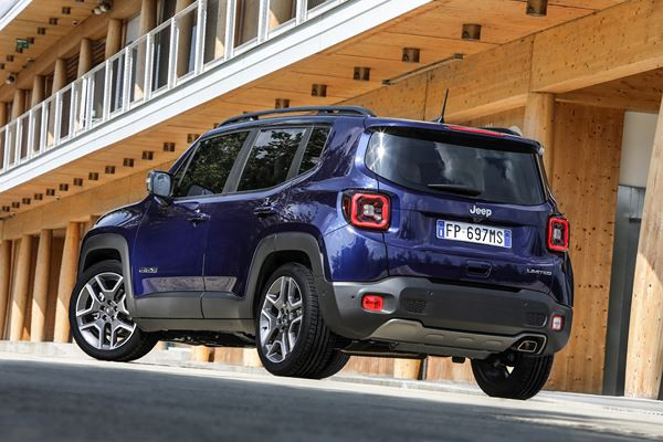 Le Jeep Renegade voit son design évoluer légèrement