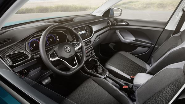 Le SUV urbain polyvalent Volkswagen T-Cross affiche un design charismatique