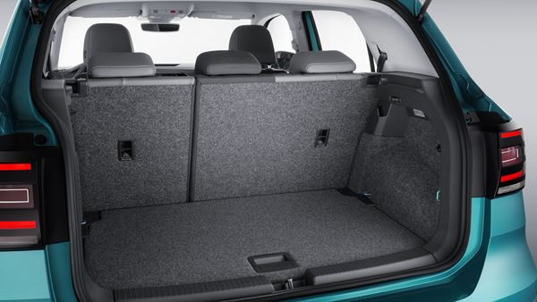 Le SUV urbain polyvalent Volkswagen T-Cross affiche un design charismatique