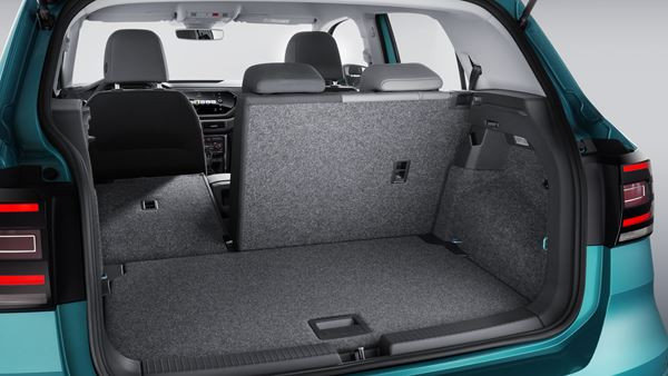 Le SUV urbain polyvalent Volkswagen T-Cross affiche un design charismatique