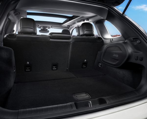 La Jeep Cherokee restylée s'offre une apparence extérieure modernisée