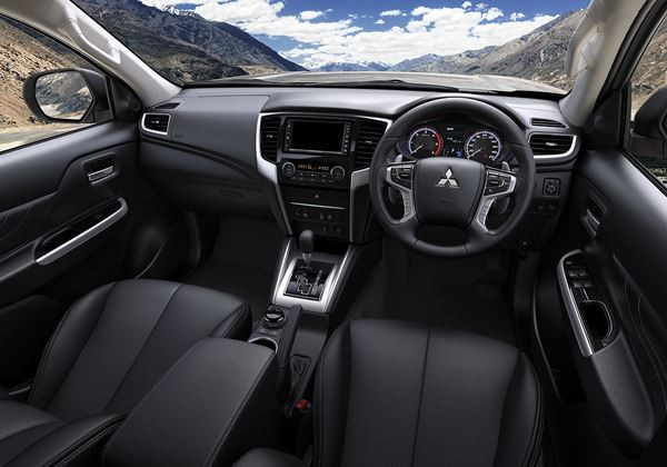 Le pick-up Mitsubishi L200 restylé bénéficie d'une face avant au dessin plus puissant