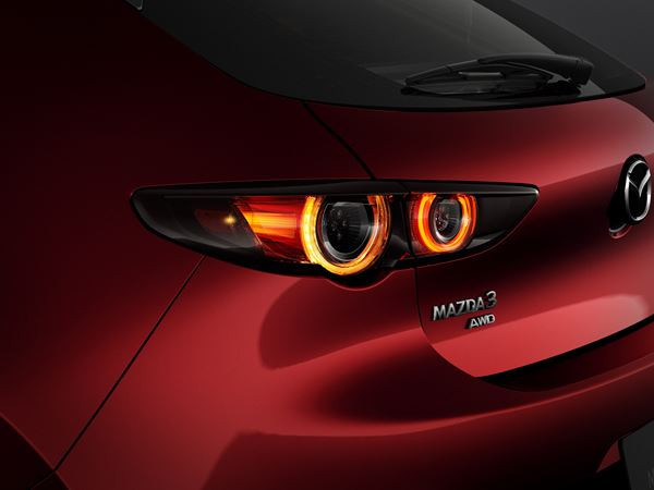 La Mazda 3 cinq portes adopte un style empreint de maturité