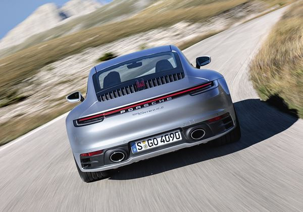 La Porsche 911 de huitième génération adopte une allure plus musclée