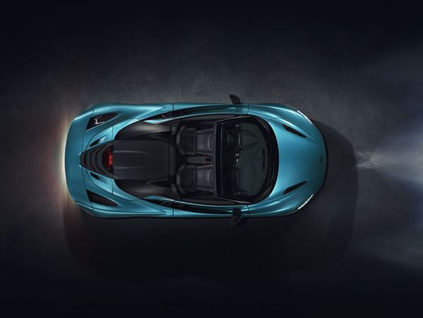 La supercar décapotable McLaren 720S Spider embarque un V8 biturbo de 720 ch
