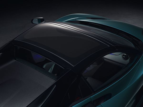 La supercar décapotable McLaren 720S Spider embarque un V8 biturbo de 720 ch