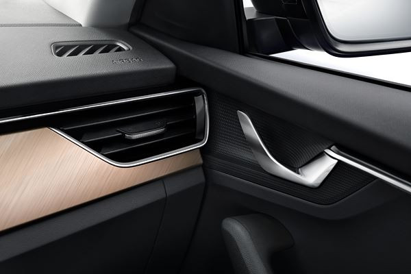 Skoda Scala: une berline compacte à hayon au design expressif