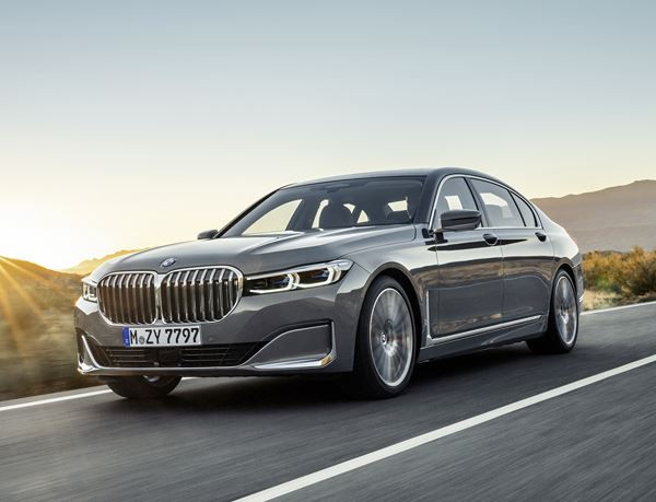 La berline de luxe BMW Série 7 affiche un caractère exclusif