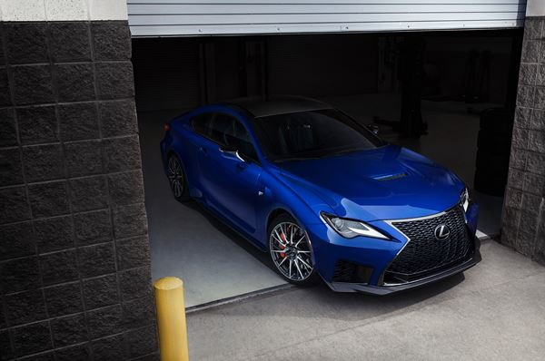 Le coupé Lexus RC F affiche des performances en hausse