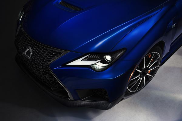 Le coupé Lexus RC F affiche des performances en hausse