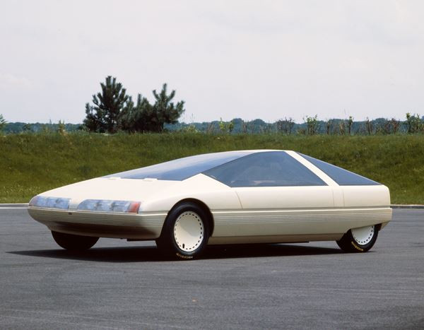 Dans les allées de l'édition 2019 du salon Rétromobile
