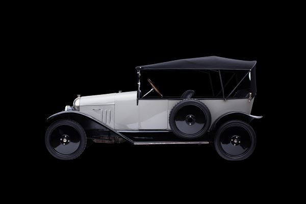 Dans les allées de l'édition 2019 du salon Rétromobile