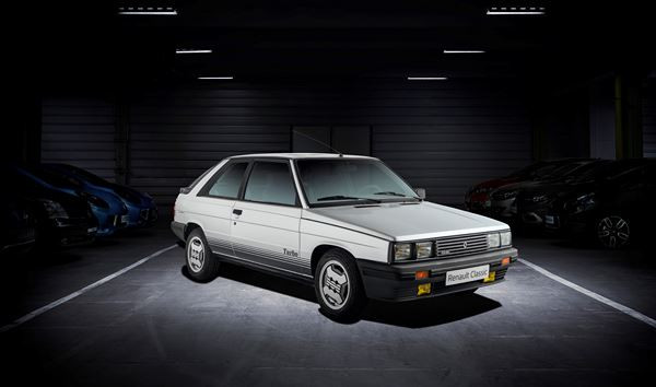 Dans les allées de l'édition 2019 du salon Rétromobile