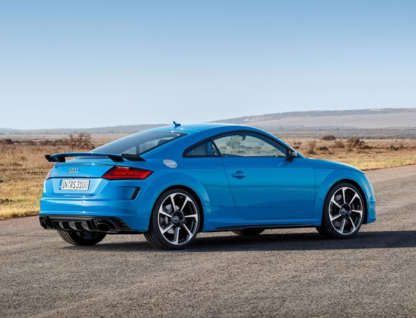 L'Audi TT RS Coupé arbore un look plus musclé