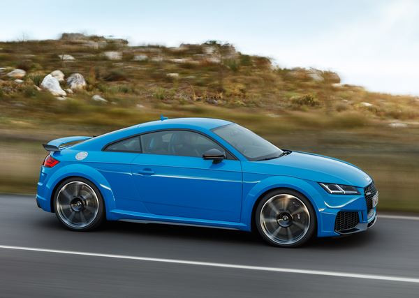 L'Audi TT RS Coupé arbore un look plus musclé