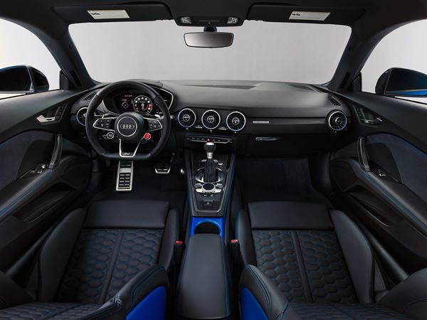 L'Audi TT RS Coupé arbore un look plus musclé