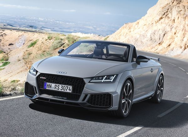 L'Audi TT RS Roadster arbore un look plus dynamique