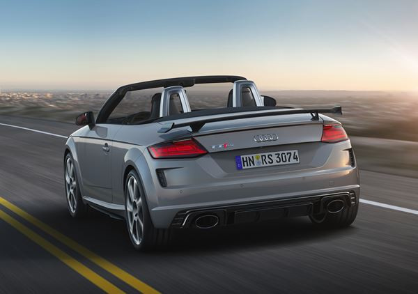 L'Audi TT RS Roadster arbore un look plus dynamique