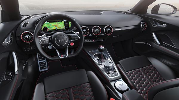 L'Audi TT RS Roadster arbore un look plus dynamique