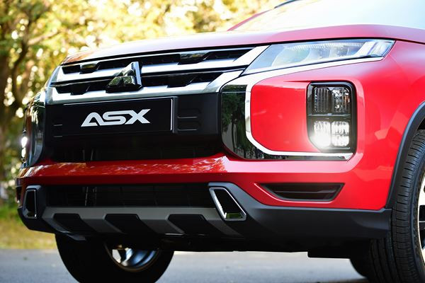 Le SUV compact Mitsubishi ASX s'offre un style extérieur impactant retravaillé