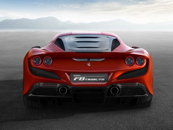 La sportive à moteur central arrière Ferrari F8 Tributo embarque un V8 de 720 ch