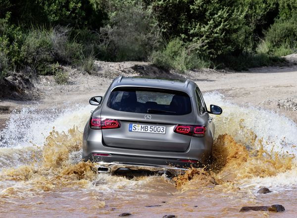 Le SUV Mercedes-Benz GLC affiche une allure marquante