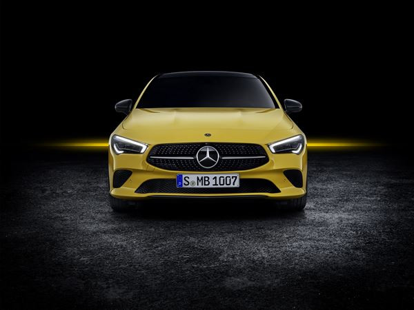 La Mercedes-Benz CLA Shooting Brake présente une silhouette athlétique