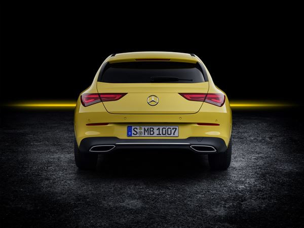 La Mercedes-Benz CLA Shooting Brake présente une silhouette athlétique