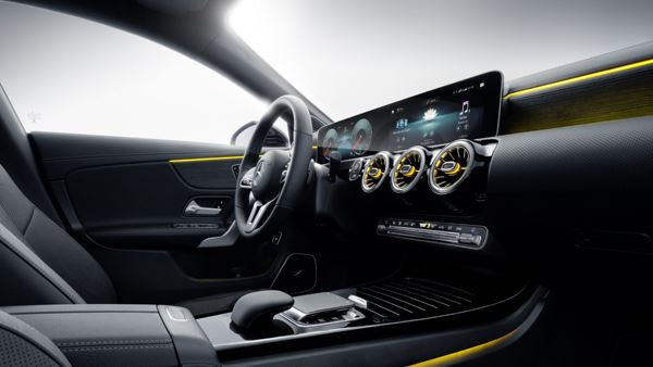 La Mercedes-Benz CLA Shooting Brake présente une silhouette athlétique
