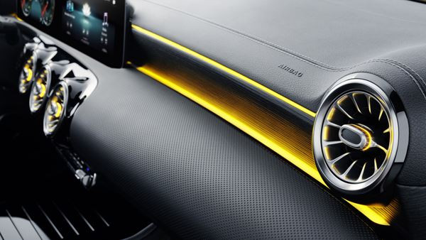 La Mercedes-Benz CLA Shooting Brake présente une silhouette athlétique