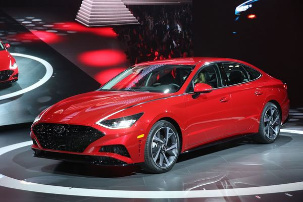 L'édition 2019 du salon de l’automobile de New York ouvre ses portes au public