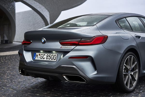La BMW Série 8 Gran Coupé affiche une silhouette affirmée