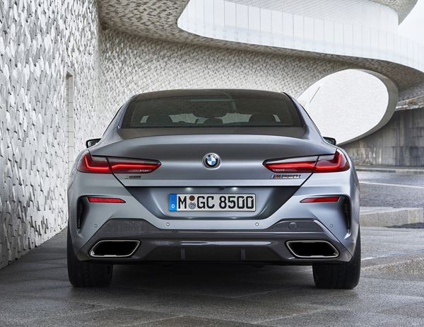 La BMW Série 8 Gran Coupé affiche une silhouette affirmée