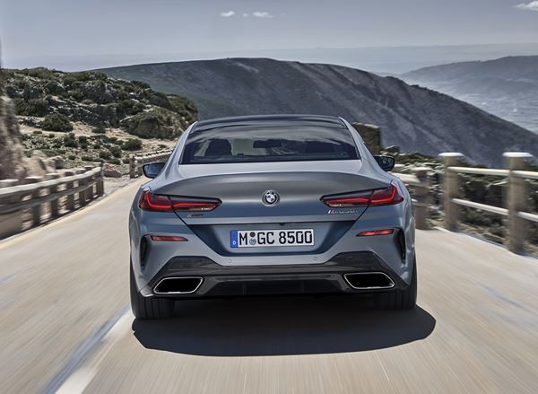 La BMW Série 8 Gran Coupé affiche une silhouette affirmée