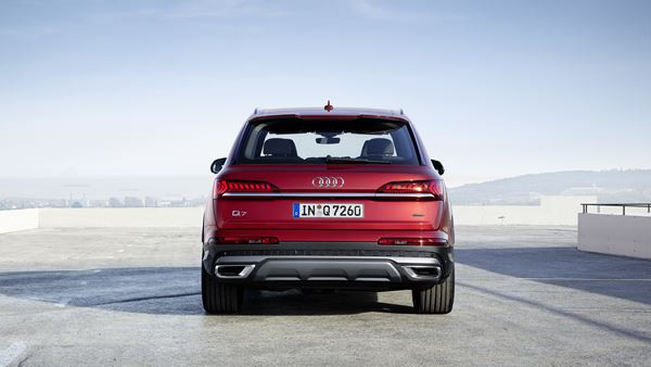 L'Audi Q7 revisitée affiche une personnalité marquée et statutaire