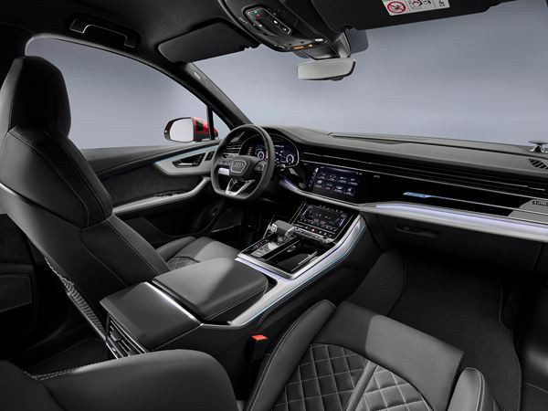 L'Audi Q7 revisitée affiche une personnalité marquée et statutaire