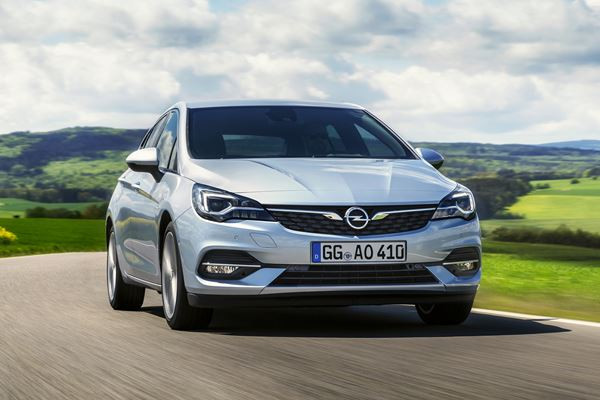 L'Opel Astra embarque une nouvelle génération de moteurs et de boîtes