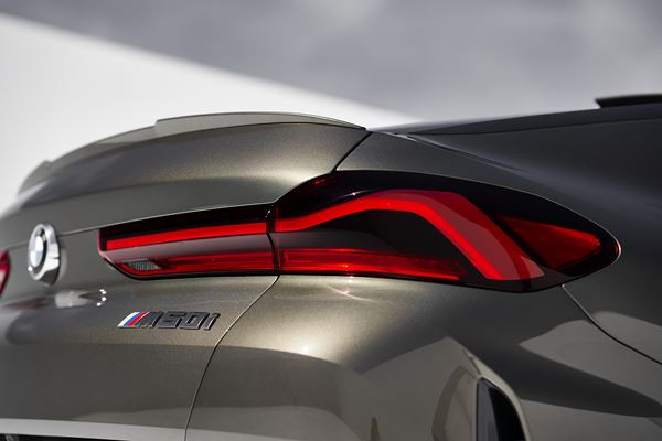 La BMW X6 de troisième génération bénéficie de proportions athlétiques