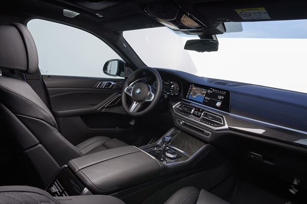 La BMW X6 de troisième génération bénéficie de proportions athlétiques