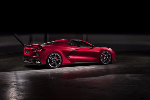 La Chevrolet Corvette Stingray adopte une configuration à moteur central