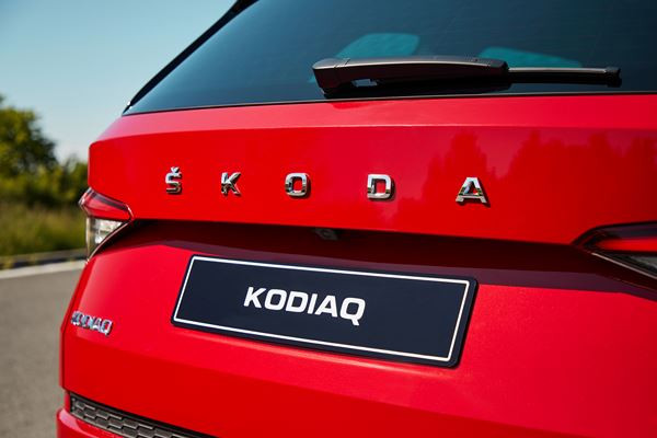 Le Skoda Kodiaq s'offre de très légères évolutions visuelles et technologiques