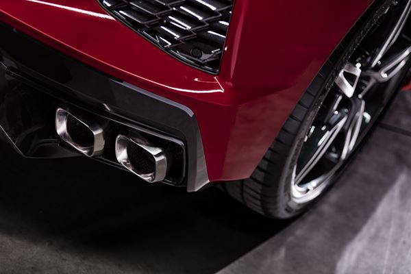La Chevrolet Corvette Stingray Cabriolet adopte une configuration à moteur central