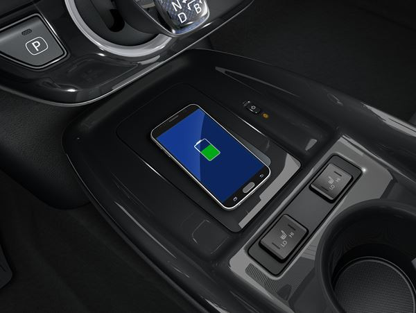 La Toyota Prius Hybride Rechargeable s'offre de très légères retouches