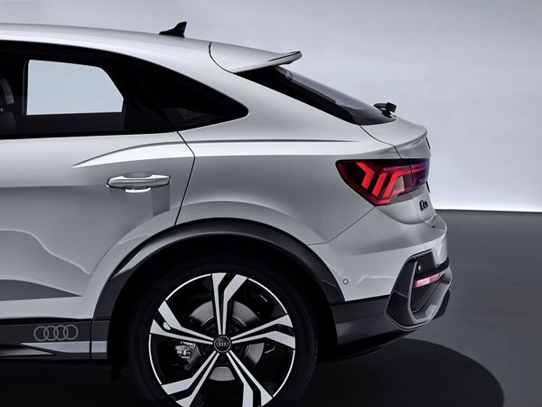 Audi Q3 Sportback: un coupé SUV compact au design expressif