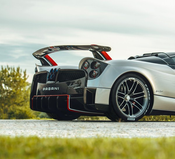 Le Pagani Huayra Roadster BC embarque un V12 de plus de 800 ch
