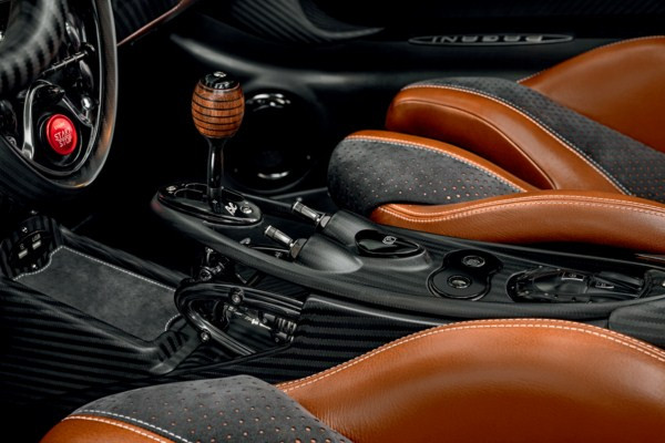 Le Pagani Huayra Roadster BC embarque un V12 de plus de 800 ch