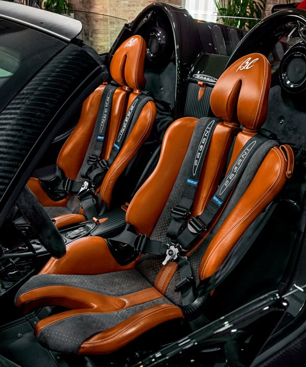 Le Pagani Huayra Roadster BC embarque un V12 de plus de 800 ch