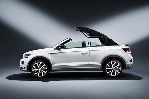 Le crossover compact Volkswagen T-Roc se décline en version décapotable