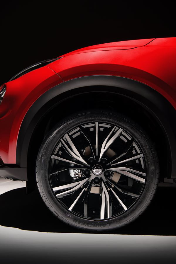 Le crossover urbain Nissan Juke adopte un design athlétique